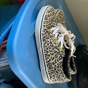 Cheeta vans